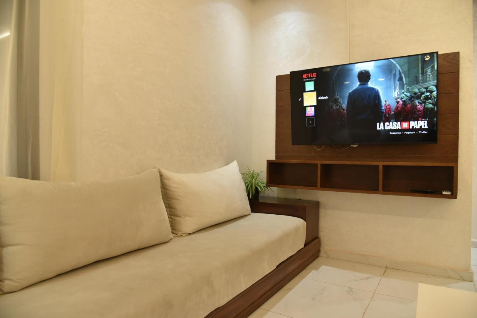Bright 3-Br In Heart Of Kenitra-Perfect Summer Stay With Parking! Экстерьер фото